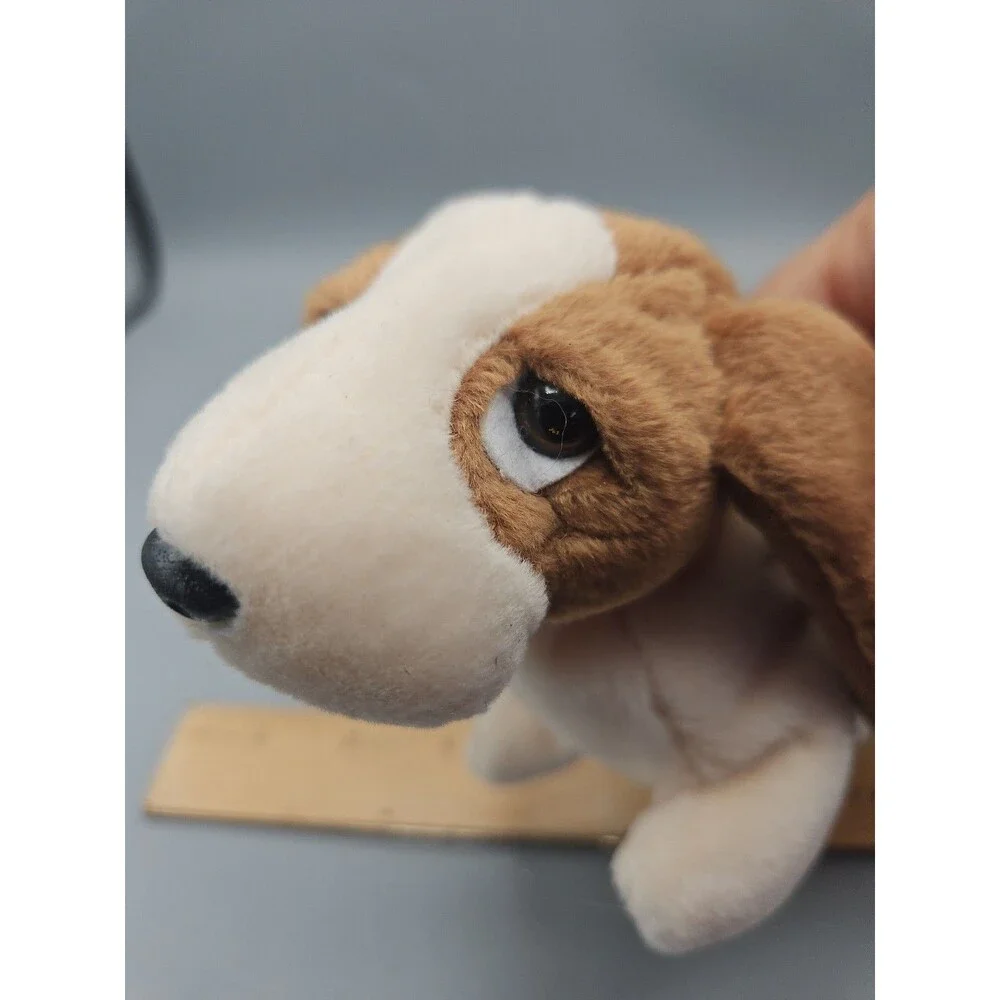 TY Beanie Baby TRACKER Brown & White Basset Hound Dog Plush 1997/1998 NWT